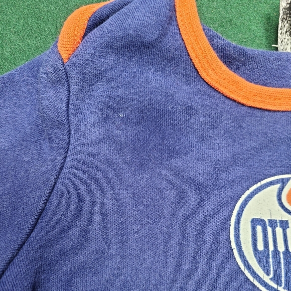 Edmonton Oilers Onesie - Picture 4 of 4